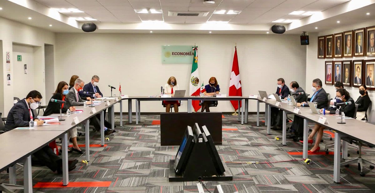 tatclouthier's tweet photo. Qué gusto conversar con Marie-Gabrielle Ineichen-Fleisch, secretaria de #Economía de #Suiza. Avanzamos en 2 temas sustantivos: Modernización de nuestro #APPRI y la actualización del #TLC con la Asociación Europea de Libre Comercio. 🇲🇽🤝🇨🇭#SeguimosTrabajando https://t.co/TelK1Rbsxd