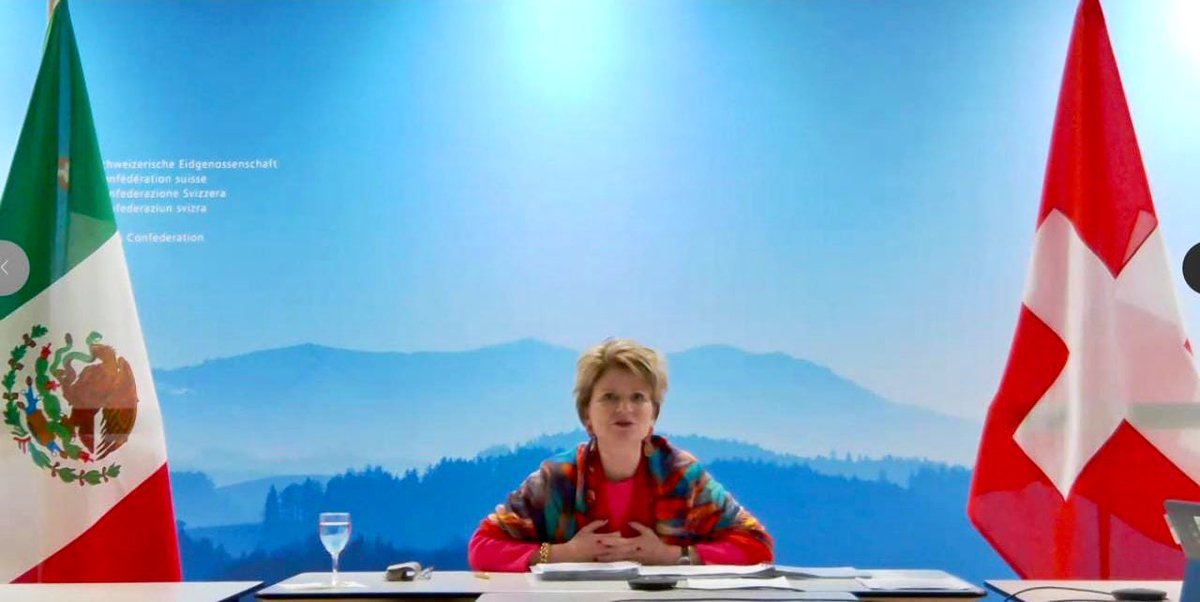 tatclouthier's tweet photo. Qué gusto conversar con Marie-Gabrielle Ineichen-Fleisch, secretaria de #Economía de #Suiza. Avanzamos en 2 temas sustantivos: Modernización de nuestro #APPRI y la actualización del #TLC con la Asociación Europea de Libre Comercio. 🇲🇽🤝🇨🇭#SeguimosTrabajando https://t.co/TelK1Rbsxd