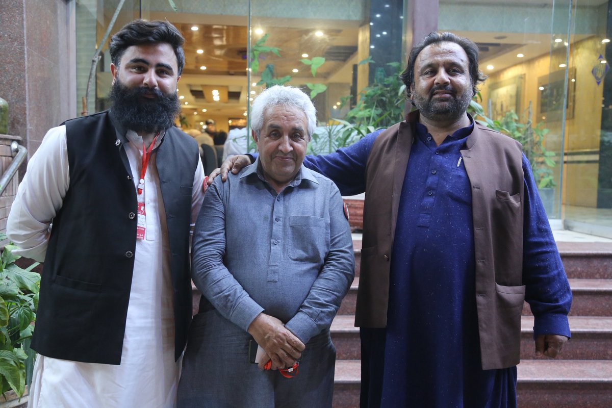 AsifSaeedSakhi's tweet photo. My Mentors ✌
#AWPThirdCongress https://t.co/q8YZlZeT5Q