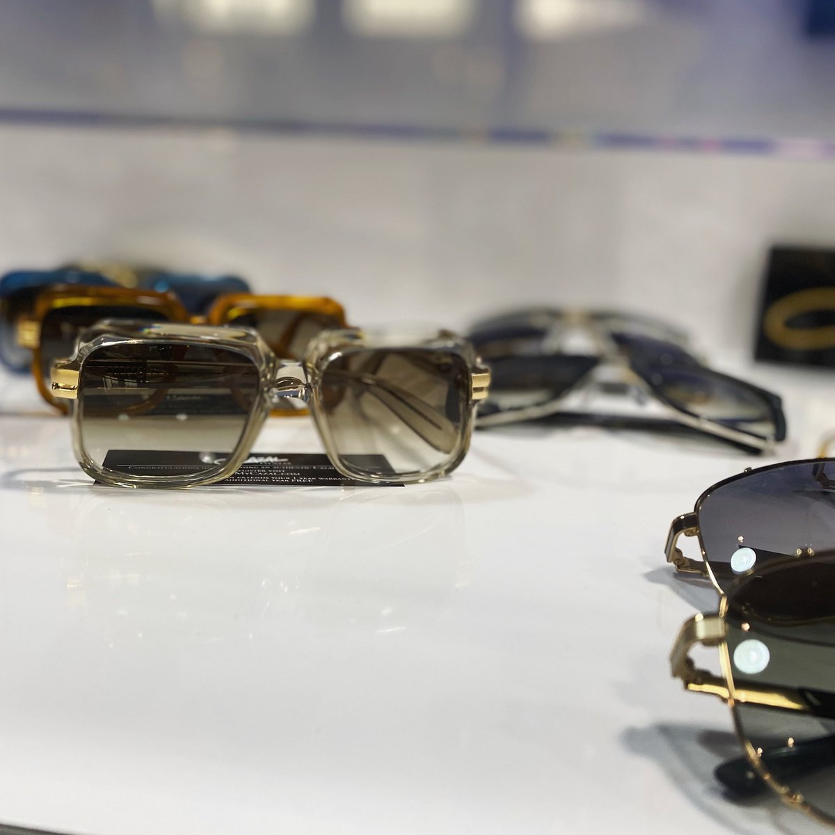 OneMonarchy's tweet photo. Get your Cazals before spring arrives! 

#onemonarchy #cazal #sunglasses #spring #onlineshopping #streetstyle #streetwear #gold https://t.co/cQMRapenYM