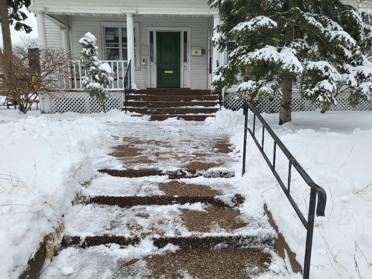 Vail Place tweet media