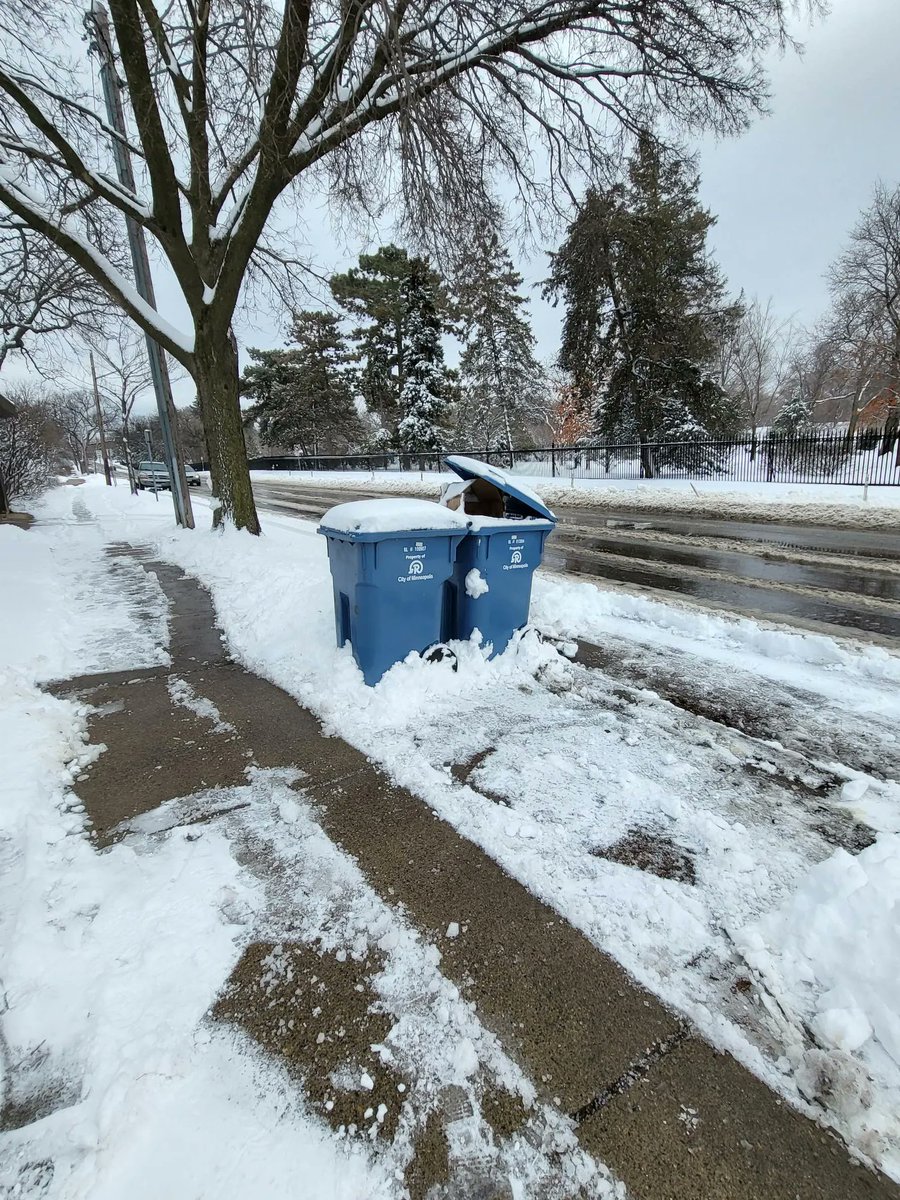 Vail Place tweet media