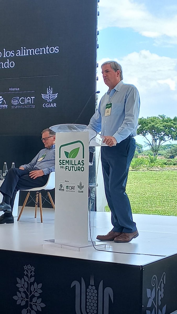 BiovIntCIAT_eng's tweet photo. The @BezosEarthFund pledged $17 million USD for #FutureSeeds, a new @CGIAR genebank inaugurated today, said @CristianSamper, a member of the Board of Trustees at the Alliance @BiovIntCIAT_eng. https://t.co/75IuSllb5n