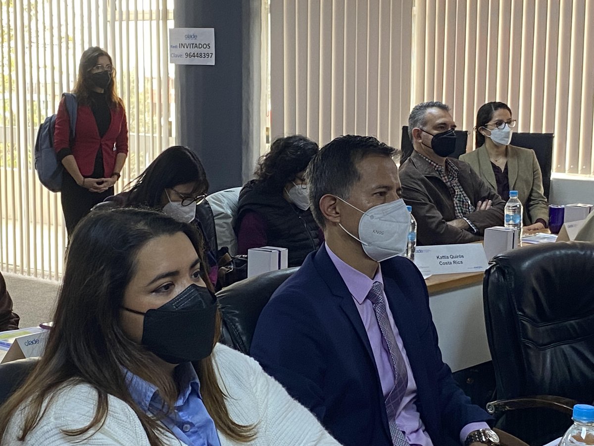 OLACDEORG's tweet photo. 🙍‍♀️🙍‍♂️#CapacitacionOlade #GeneroYEnergia 
▪️ #Hoy en la sede de Olade en Quito-Ecuador, 30 participantes de 15 Países Miembros, se dan cita de manera presencial en el curso: Género, Diversidad y Energía. Bienvenido/as !
▪️ En modalidad virtual el curso contó con 400 inscrito/as ! https://t.co/oknrvczwfb
