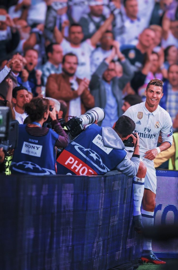 Si Cristiano Ronaldo anota un doblete vs el Atlético de Madrid (ya lo ha hecho), rifaremos $1,500 entre los que den RT a éste tweet y nos sigan.