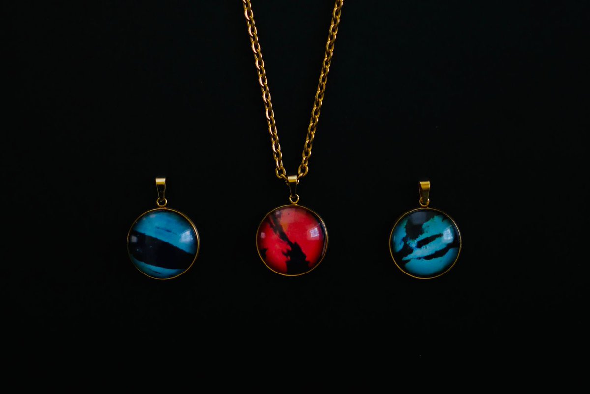 Versicolor758's tweet photo. Officially announcing the newest Versicolor Collection: VC Originals

A new twist to a couple of our first looks 

Use this link to shop: 
https://t.co/AOQ1WXKSlz https://t.co/bWtaKCCRnr