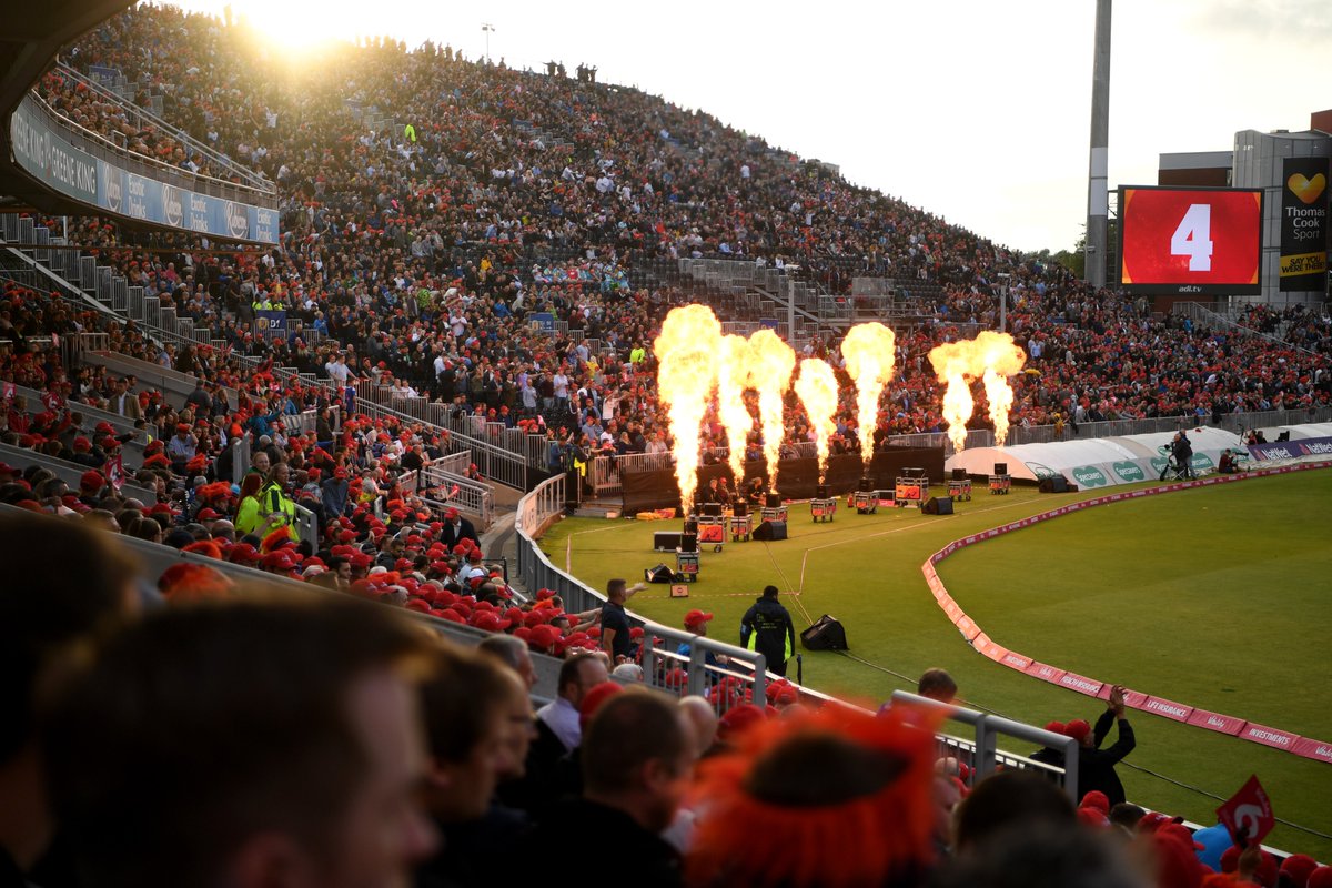 lancscricket's tweet photo. Booked your tickets for the #RosesMatch yet? ๐ค
๐ @lancscricket vs Yorkshire Vikings
๐ @EmiratesOT
๐ @VitalityBlast
๐
Friday 27 May (6:30pm start)
Buy here ๐ https://t.co/BbbvRDwv6M
โก๏ธ #LightningStrikes https://t.co/CGCONaM06U