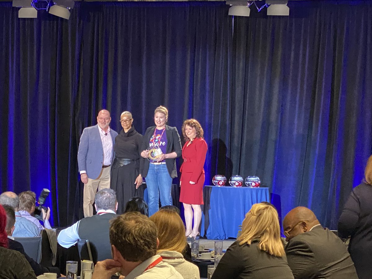 Michelle Cook tweet media