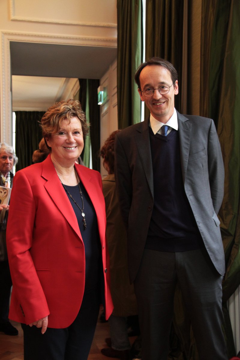 🤝 Drawing Now Art Fair and The Salon du Dessin are delighted to announce their partnership for their 2022 edition. Drawing enthusiasts can now explore all the eras of art on paper without any limits! More info soon...
#drawingnowartfair #salondudessin #drawingfair #drawing #fair