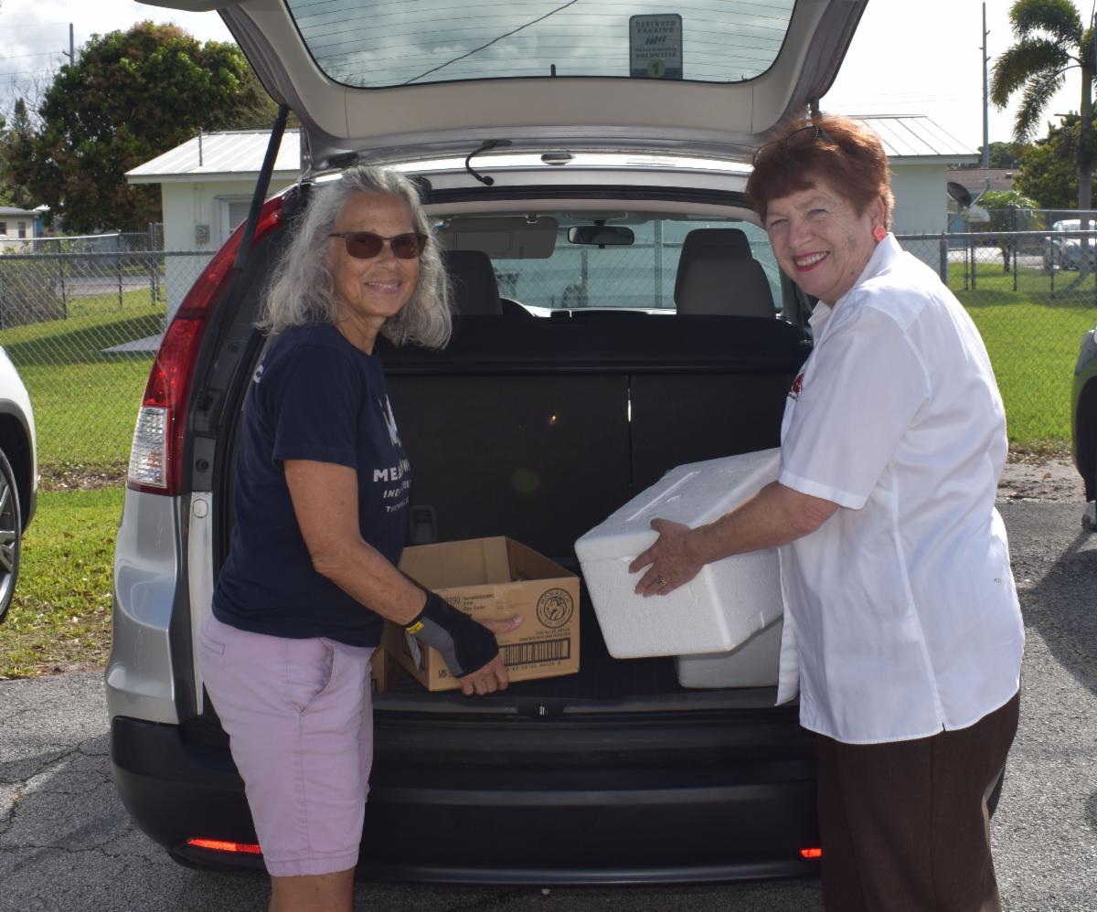 TCCH CEO Vicki Soulé helped deliver Meals on Wheels with <a href="/SeniorResAssoc/">Senior Resource Association</a> volunteer Joela, “It's clear that Meals on Wheels is greatly needed and people are appreciative of the helping hands of others." This service helps seniors remain healthy, safe and independent.