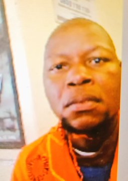 RT#sapsNW manhunt launched after 4 inmates Zacharia Francisco Nyalimate, Alfred Gwambe, Siyabonga Sithole &amp; Edward Madiba escaped from Rooigrond Correctional Facility today. They are dangerous &amp; if spotted, call any nearest Police Station. #CrimeStop TM
saps.gov.za/newsroom/msspe…
