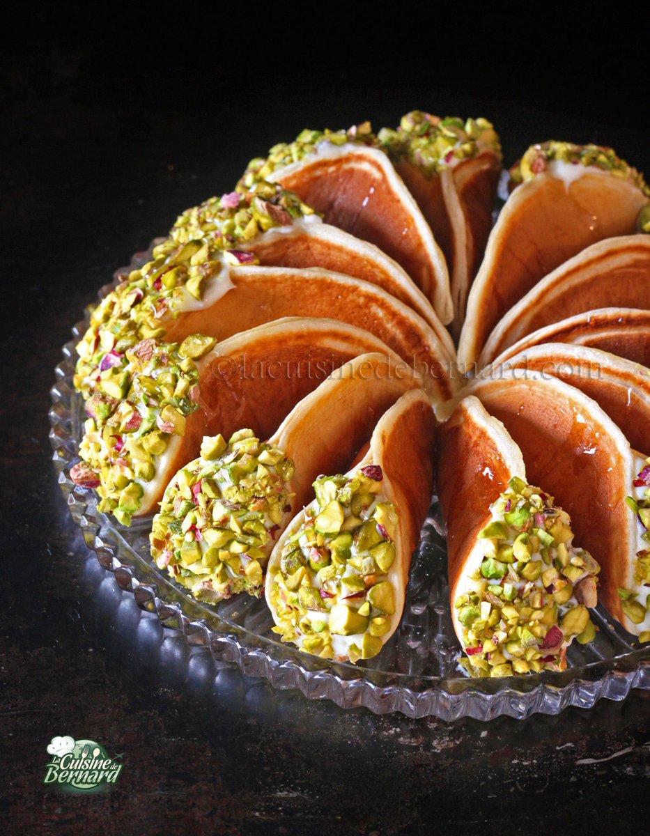 cofooders's tweet photo. #Recette via @cuisinebernard Atayef Assafiri 👉https://t.co/E4SzsS9F1o #atayef #assafiri #crepe #cuisine #voyage #food #desserts #patisserie https://t.co/tpIllxH43j