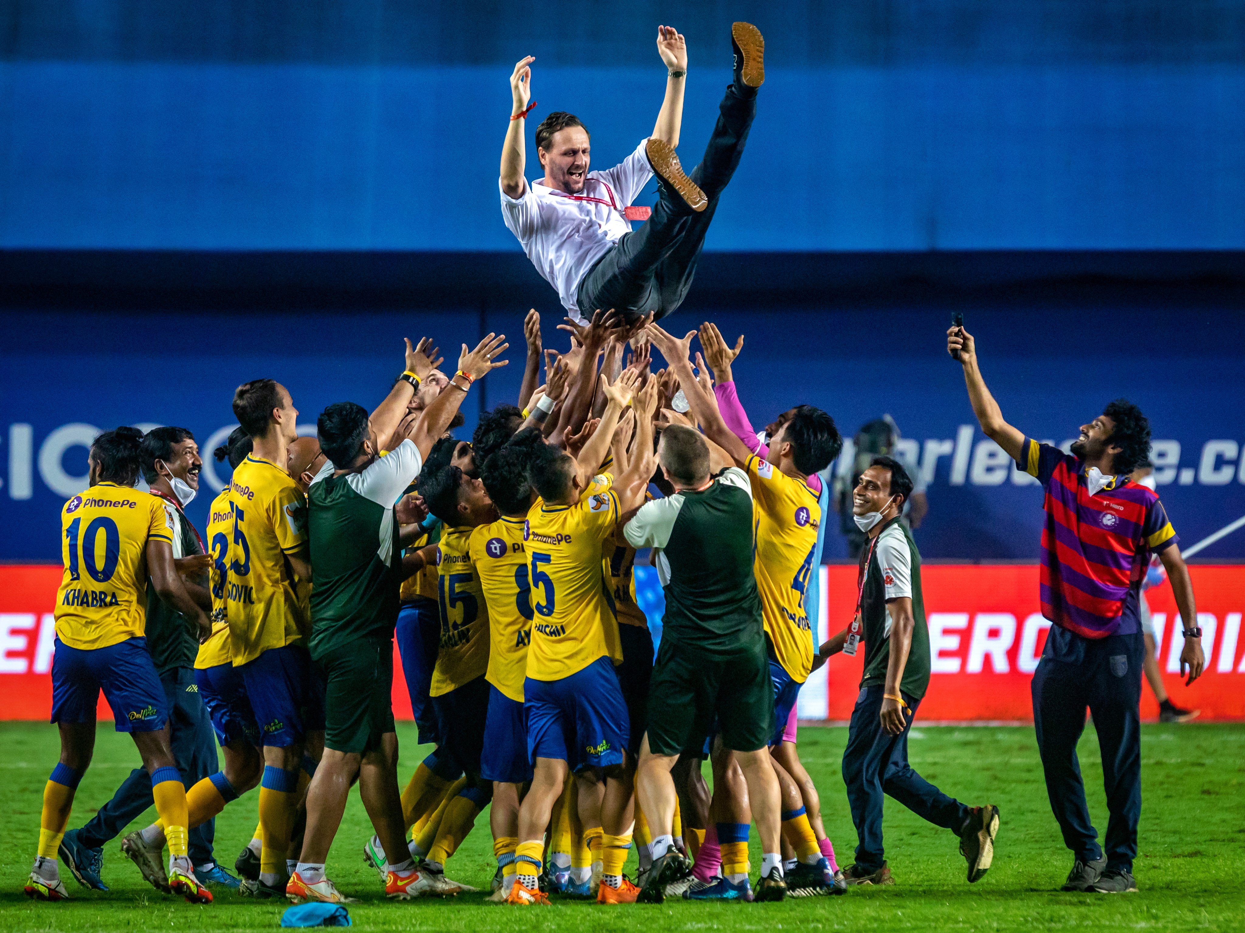 ISL Season 8: A new Indian Super League Champions will emerge as Kerala Blasters will set up finale date with Hyderabad FC