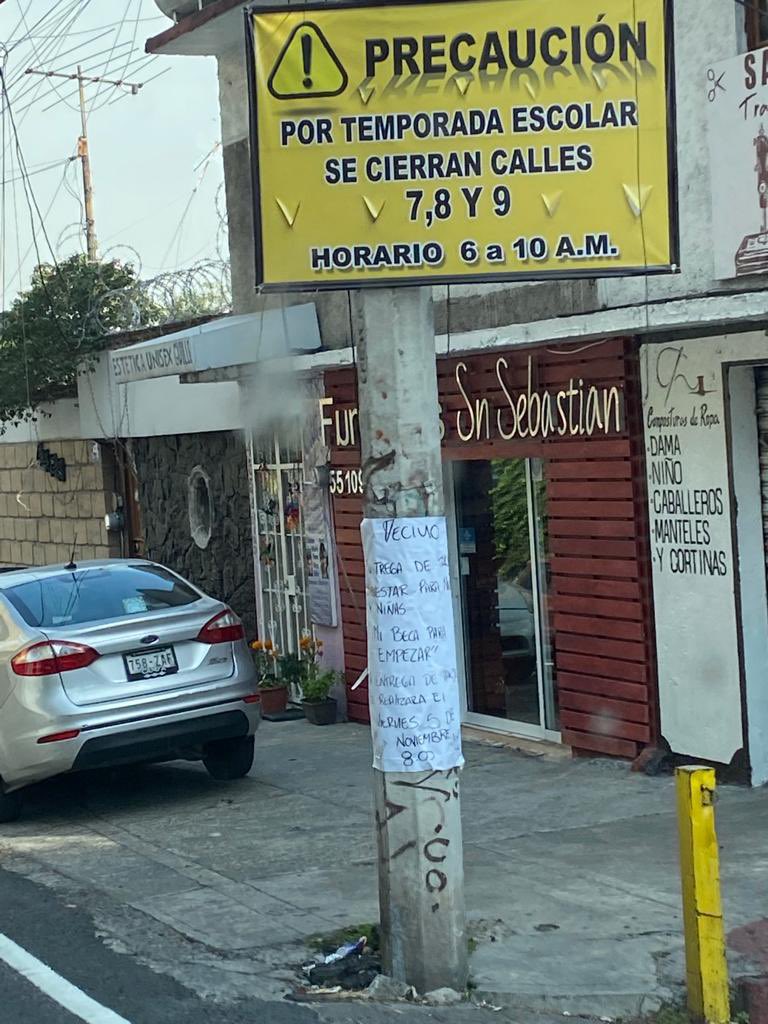 APTU15's tweet photo. @lialimon el tráfico en Av.Desierto de los Leone es INSOSTENIBLE‼️ El cierre d las calles q nos impiden ir x abajo para desahogar el tráfico es absurdo‼️Como si nosotros les impidiéramos igual la salida a Desierto o si dejáramos d consumir productos y servicios d esos vecinos❌👇🏻 https://t.co/aGK76xrOLI
