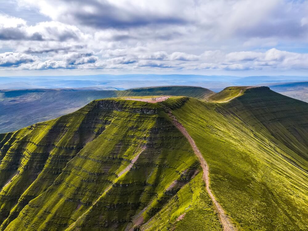 Calling all #Outsiders to the Welsh hills next Friday 25th March. #BreconBeacons #OutsideThinking

Full details soon but we will meet up near Brecon (liftshares from #Bristol) - sign up here > tickettailor.com/events/outside…