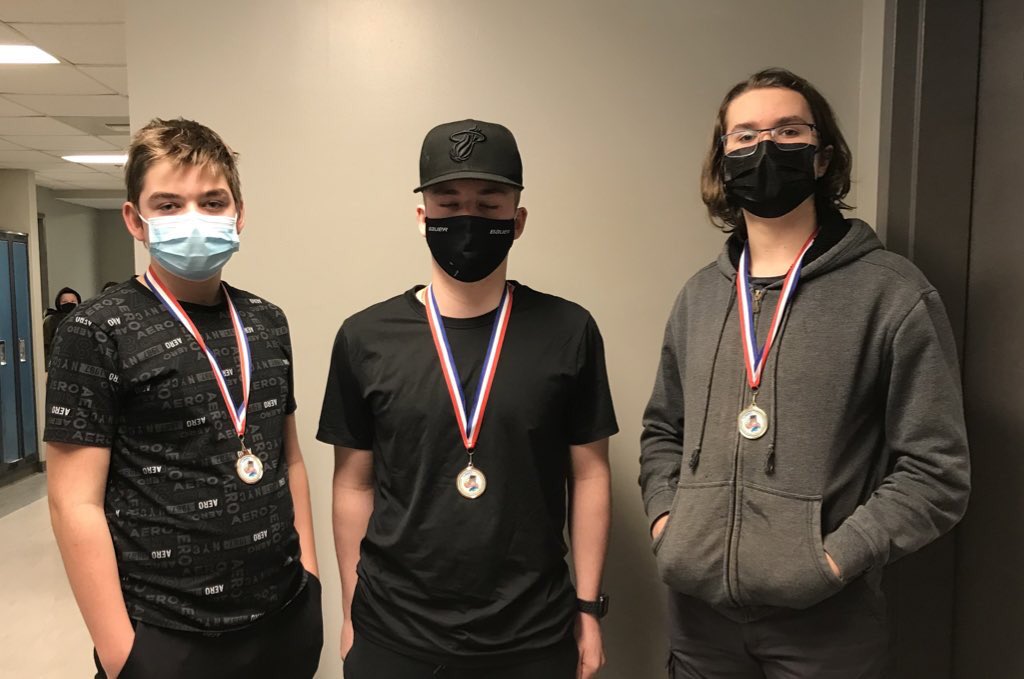 mtwelms's tweet photo. @VillanovaSchool #PiDay Grade 8 Mental Math Finals. 🥇Jesse Snow, 🥈James Beaton, 🥉Aaron Bursey https://t.co/m9i8Gv56AW
