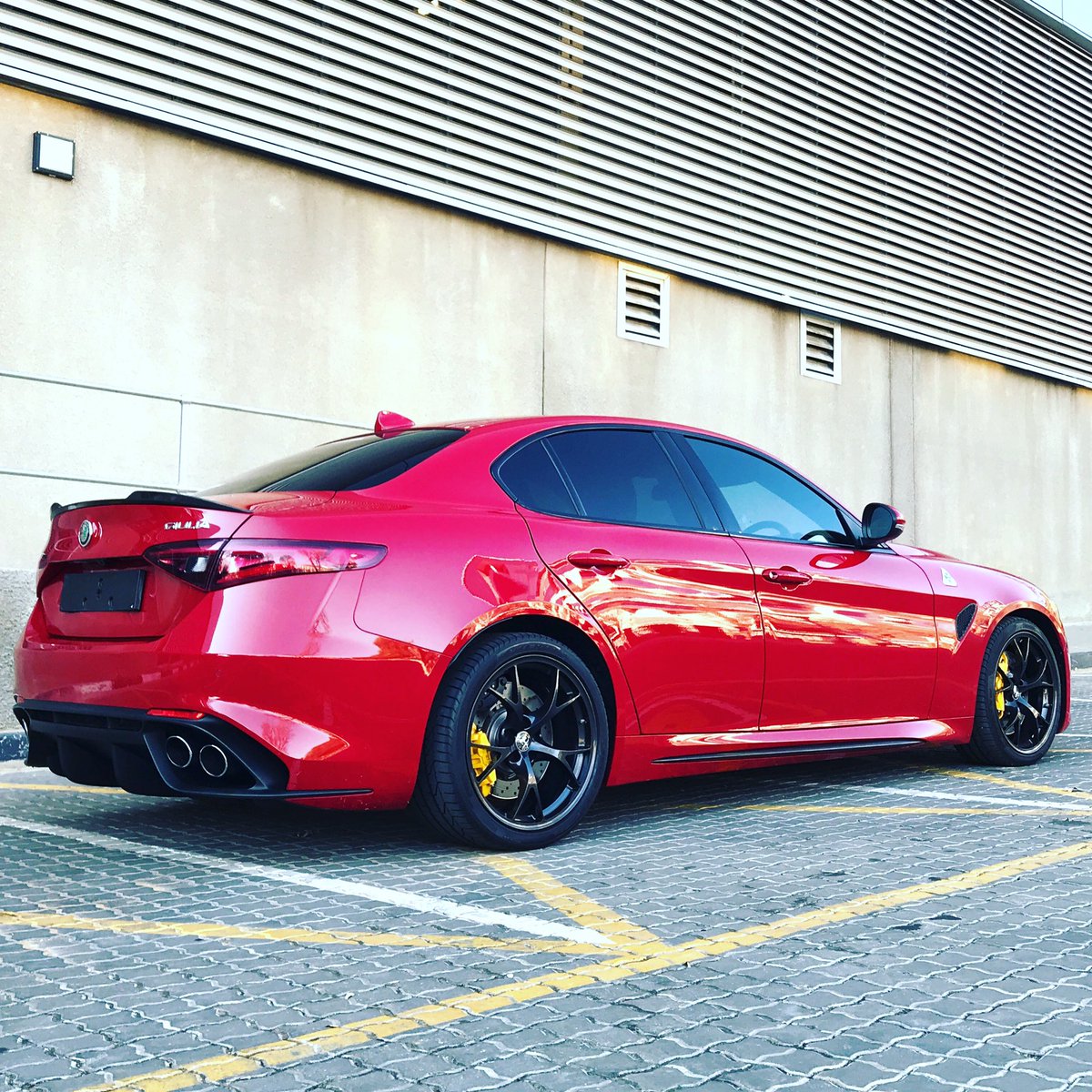 BridgefordClint's tweet photo. @AlfaRomeoUSA 🍀 #PosterPerfect https://t.co/60AxOV5Sn9