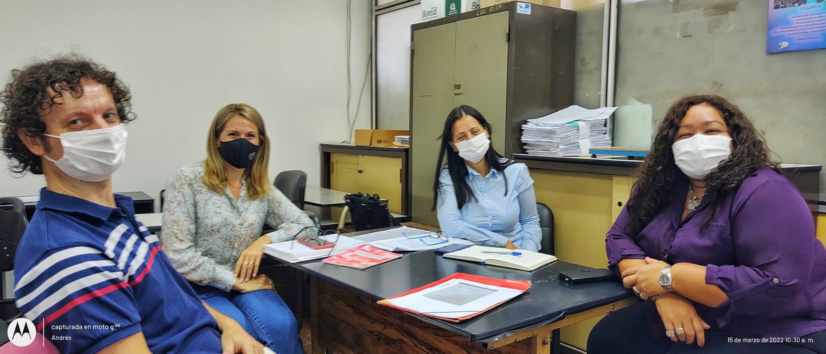 En la mañana de hoy mantuvimos una reunión organizativa con la Dirección de Nivel Secundario y la Coordinación de Educ Dom y Hosp para dar continuidad a las trayectorias escolares de los alumnos del nivel. <a href="/udpm_misiones/">UDPM</a> <a href="/cjdechat/">Christian Dechat</a> <a href="/grillo141/">Ruben Dario</a> <a href="/EscurdiaViviana/">Viviana E Escurdia</a> <a href="/BarbaroLorena/">Analia Lorena Barbaro</a>