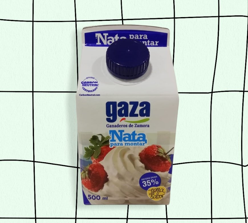 LecheGaza's tweet photo. Os está gustando mucho el nuevo formato de la nata hasta ahora solo disponible en nuestra tienda online 🖱️. Ya has hecho tu pedido?😉
#lechegaza
#nataGaza
#maximacalidad
#calidadgaza https://t.co/uFoq5GfGeX
