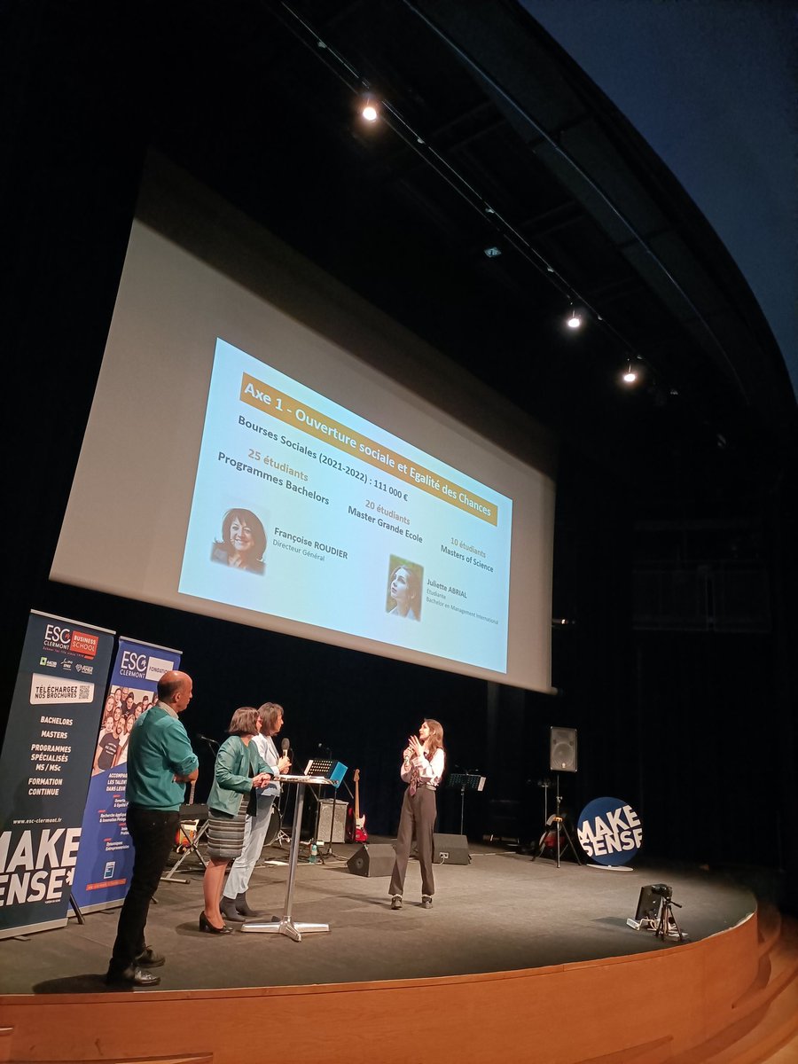 Juliette, étudiant en première année de Bachelor a reçu l'une des bourses sociales délivrées par la <a href="/Fondation_ESCC/">FondationESCClermont</a>. Elle prend la parole ce soir et profite de cette occasion pour remercier tous les donateurs.