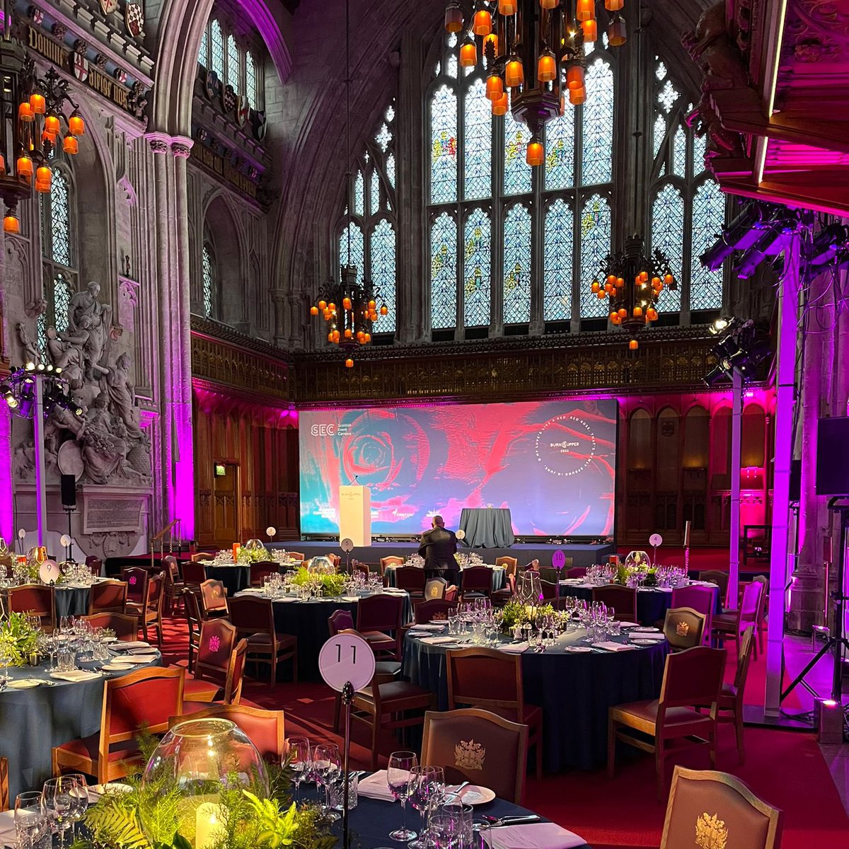 Everything is ready to go for tonight’s #SECBurnsSupper!

The historic <a href="/GuildhallLondon/">Guildhall London</a> looks beautiful - a perfect setting to celebrate the life and work of Robbie Burns.