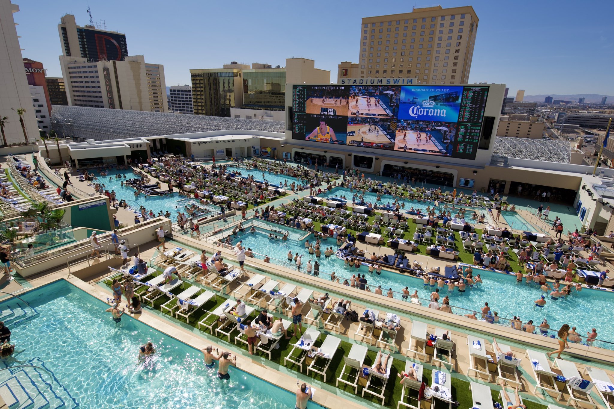 Stadium Swim on Twitter "Hoops of fun await at StadiumSwim. 🏀