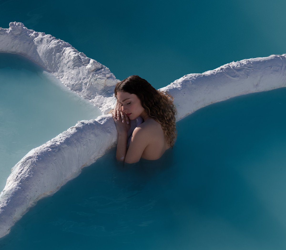 Ophelia Series OUT BEHANCE 17•03•2022