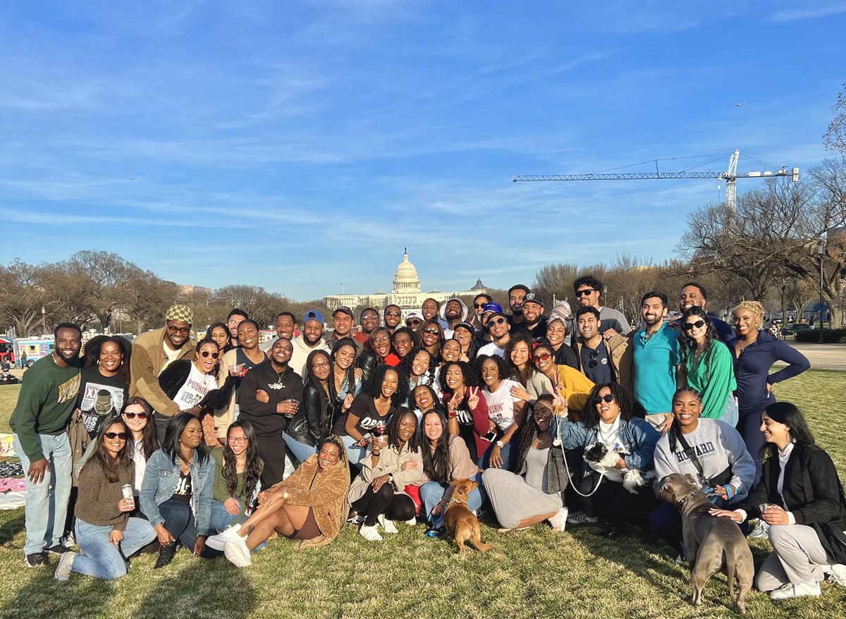 Let the #MatchWeek festivities continue! S/o to all of my classmates — no matter the match status @HowardU COM ℅ 2022 🥼 🩺 —————— #Match2022 #SNMAMatched #Match2022SNMA #HBCU