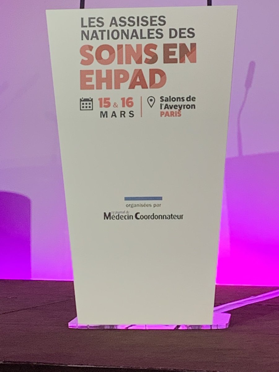 LaureMerly's tweet photo. #Presidentielle2022 : Débat #AssisesSoins Pr(s) @philippejuvin et Claude Jeandel @LaSFGG : où la santé est condition absolue pour un pays prospère :↗️ nb professionnels #sante formés, rôle ARS, + #qualité avec publication indicateurs, #OneHealth @LucBroussy @charlesapinel @korian https://t.co/7860UlJZem