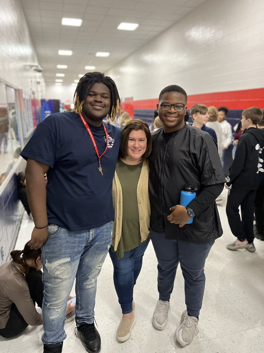 Got to catch up with some former OMS students this morning. Super proud of these young men!!! <a href="/OMS_Chargers/">Oakland Middle School</a> <a href="/OaklandRCS/">Oakland High School</a>