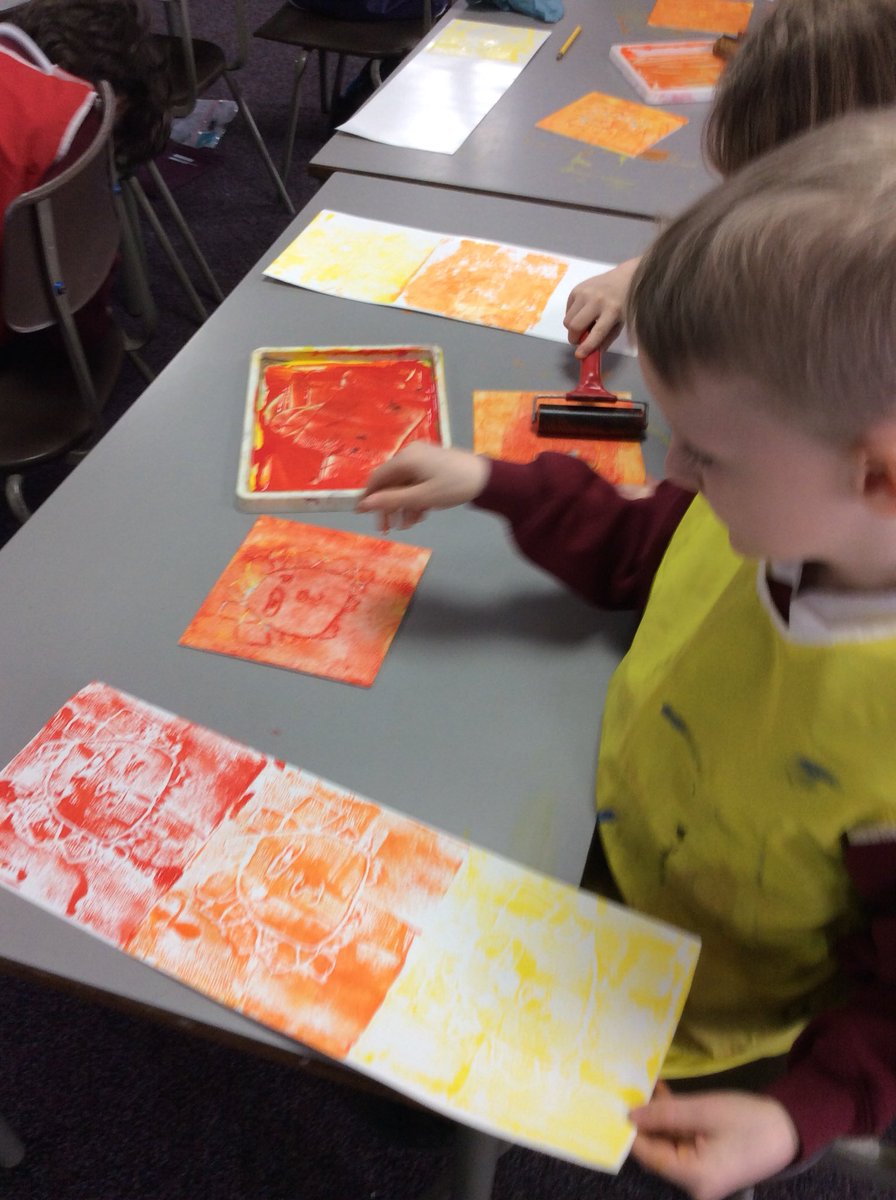 MelthamMoor's tweet photo. We have been printing with three colours using polystyrene tiles on which we etched our own designs.
#MMYear3 #MMart https://t.co/jjflxlsI7i