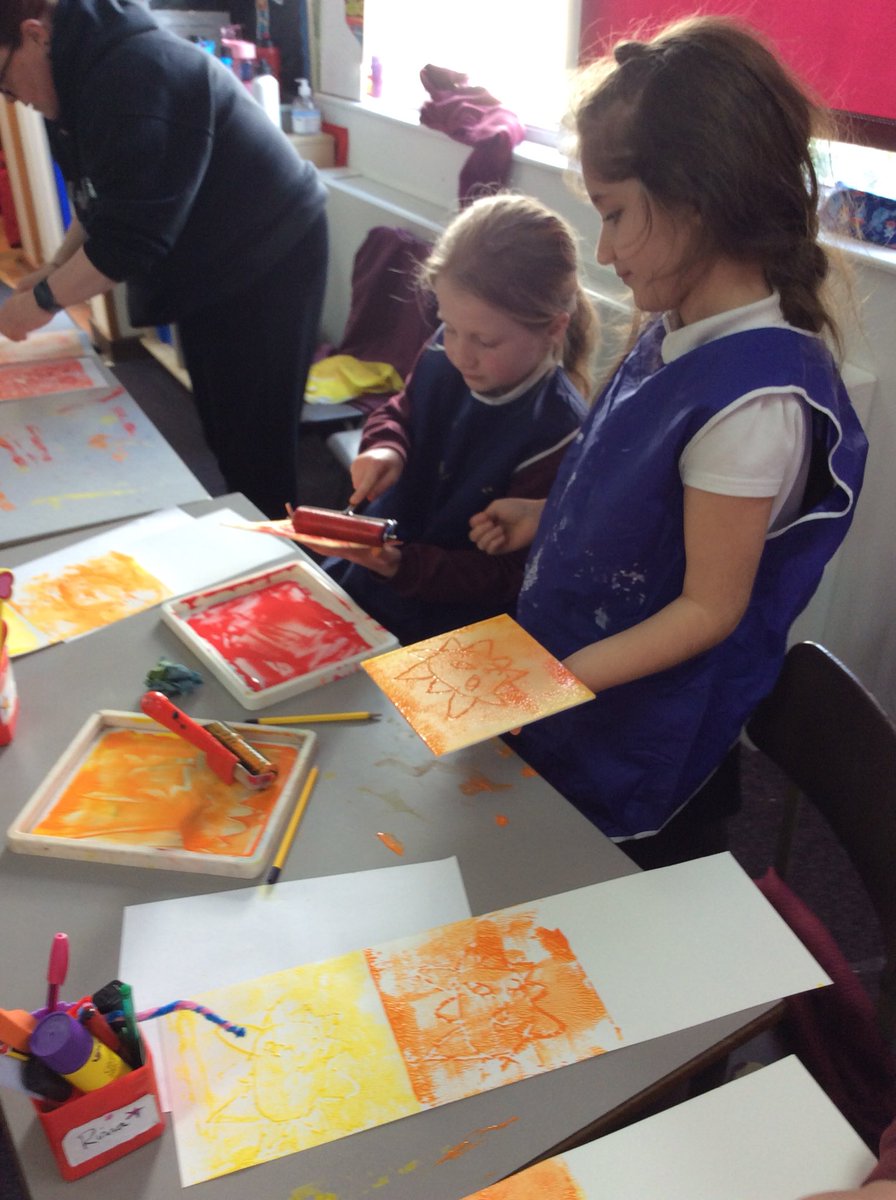 MelthamMoor's tweet photo. We have been printing with three colours using polystyrene tiles on which we etched our own designs.
#MMYear3 #MMart https://t.co/jjflxlsI7i