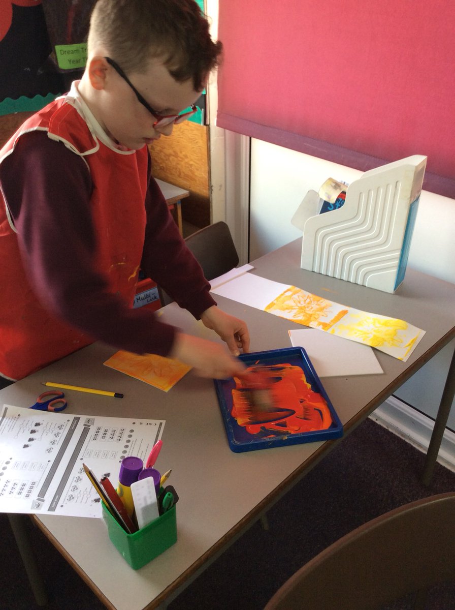 MelthamMoor's tweet photo. We have been printing with three colours using polystyrene tiles on which we etched our own designs.
#MMYear3 #MMart https://t.co/jjflxlsI7i