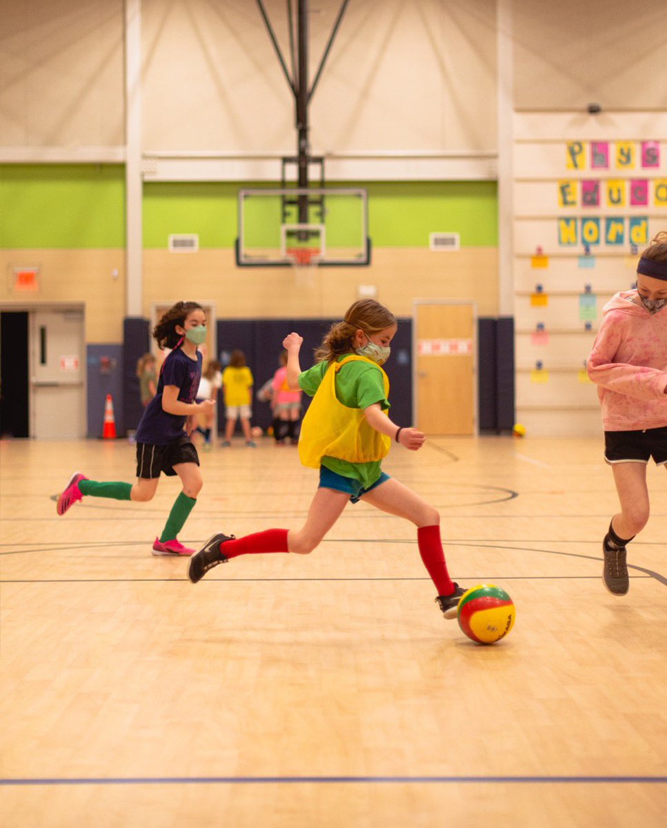 hearts_sc's tweet photo. Celebrating #EqualPayDay paving the road for these local young ladies to chase their dreams on a level playing field 👏🏼👏🏼👏🏼 https://t.co/Arz3bfuZN3