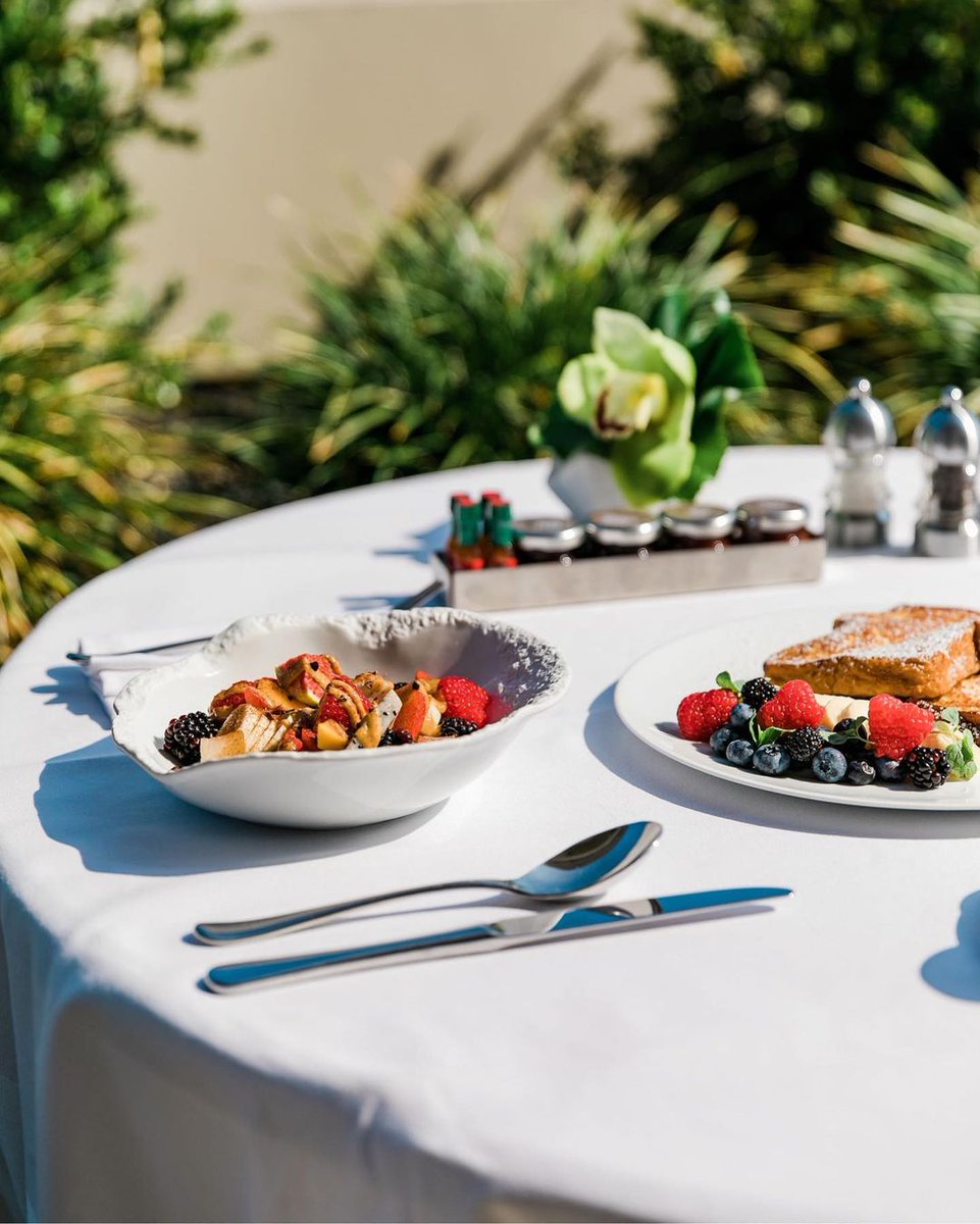 For a sublime in-room dining experience...#ForbesIndustriesClient Waldorf Astoria Beverly Hills
Where ease and quality meet. Enjoy in-room dining brought to you by Jean Georges Beverly Hills. #LiveUnforgettable #WaldorfBHMoment
#ForbesIndustries
#ForbesInRoomDining
#hospitality