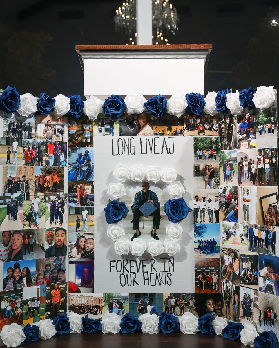 Members of the campus community gathered at ETBU's Chapel on the Hill last night to host a prayer vigil in memory of beloved Tiger Alumnus Anthony "AJ" Gipson.

Please join us in lifting up Anthony's family and friends in prayer.
📸: flic.kr/s/aHBqjzFS3U