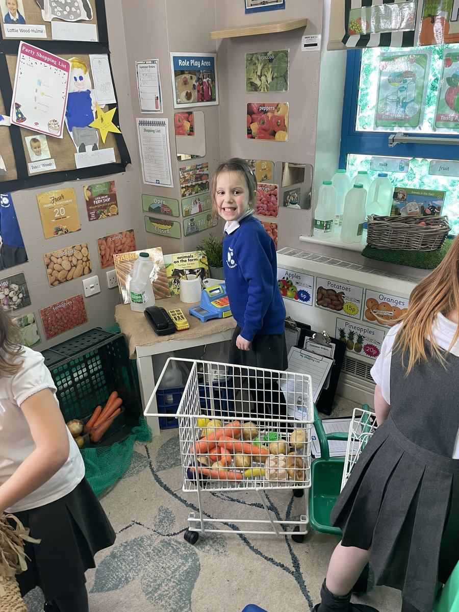 PCPPandas's tweet image. Prescot Farm Shop is now open. We love our new role play area! #oracy #psedevelopment