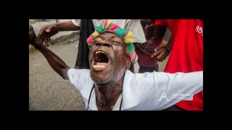 Dany10112995's tweet photo. Mw lhm tande yo foubi madanm on blogueur👇🤣🤣 https://t.co/2bvt8M6l5n