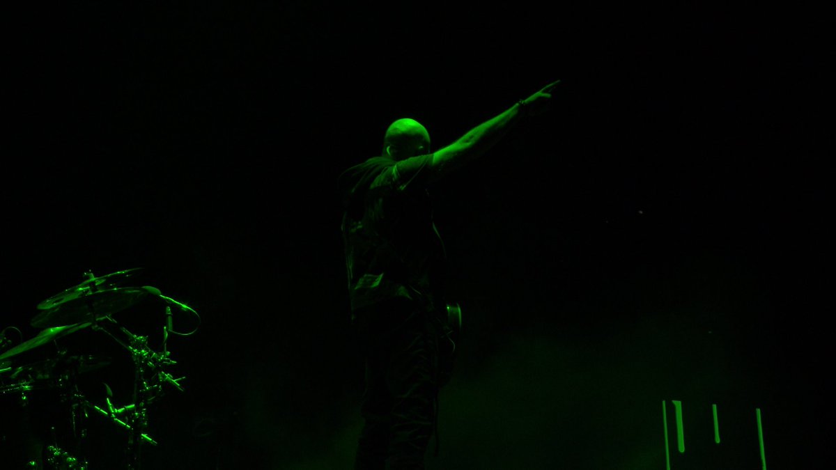 thescript's tweet photo. PAINT THE TOWN GREEN LIVE FROM AMSTERDAM (2018) 🍀

Premiering on YouTube tomorrow at 5pm GMT. Hit the reminder button: https://t.co/IaSCLhtzKV https://t.co/W9wTr4XWo7