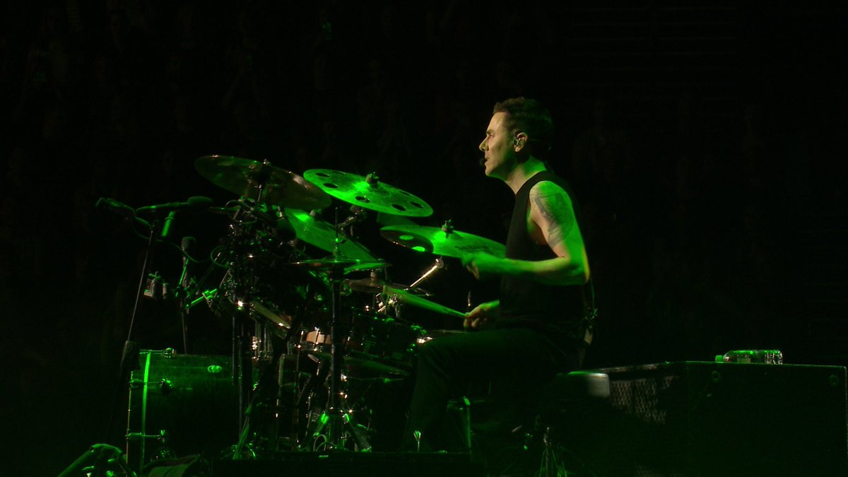 thescript's tweet photo. PAINT THE TOWN GREEN LIVE FROM AMSTERDAM (2018) 🍀

Premiering on YouTube tomorrow at 5pm GMT. Hit the reminder button: https://t.co/IaSCLhtzKV https://t.co/W9wTr4XWo7