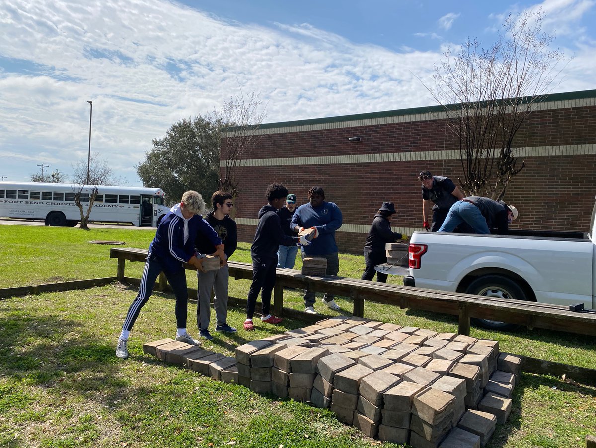 AttackPoverty's tweet photo. Shoutout to the Fort Bend Christian Academy students for an amazing Eagle Week last week! ππ The Friends of North Richmond community was extremely blessed with their time and effort to serve!
#attackpoverty #bettertogether https://t.co/rq8yQnZLLM