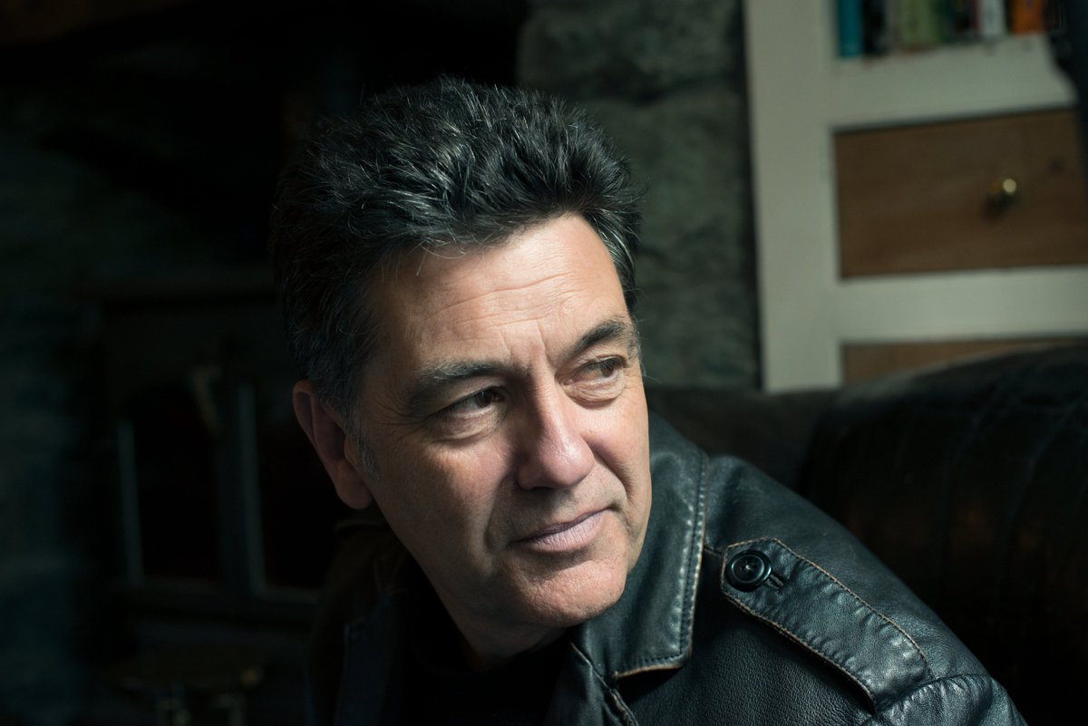 campdenlitfest's tweet photo. @CampdenEnglish If you want to hear Paul Henry read and #students want to read their own poems e: vicky@campdenlitfest.co.uk
Here's a link to our #poetry event 6 May
https://t.co/yjwUJullmh https://t.co/AgKBLlQKmE