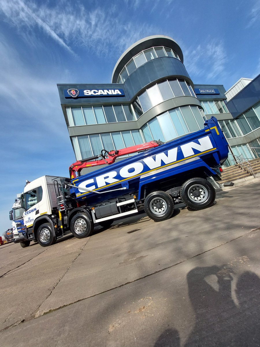 TonyBiddlestone's tweet photo. A few photos from @RussKelly71 delivery today to @CrownWaste #suppliedbykeltruck #youcanhavethebest #wedontdoboring @keltruck @ScaniaUK @ScaniaGroup https://t.co/BX7R87paSY
