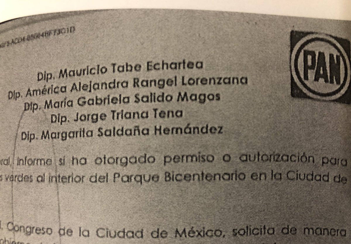 ricdunas's tweet photo. #RecuperaTuParque @mauriciotabe @MargaretSaldana 

Hoy #vecinos les cuestionaron del “marranero de la entrega” ilegal y llena de #Corrupción en Parque Bicentenario, y respondieron que Uds no sabían nada

#NoMientan, sabemos de 1ra mano que hubo  invitación a comer

👀 @gabysalido https://t.co/tttl15sAwS