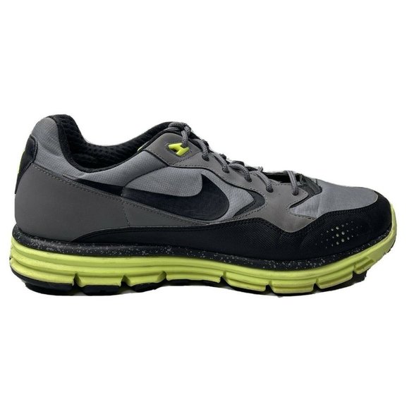 SeppieSaph's tweet photo. So good I had to share! Check out all the items I'm loving on @Poshmarkapp #poshmark #fashion #style #shopmycloset #nike #katespade #karenscott: https://t.co/Rpue9tfgTg https://t.co/xbl5VI2brW