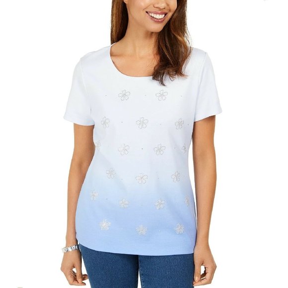 SeppieSaph's tweet photo. So good I had to share! Check out all the items I'm loving on @Poshmarkapp #poshmark #fashion #style #shopmycloset #nike #katespade #karenscott: https://t.co/Rpue9tfgTg https://t.co/xbl5VI2brW