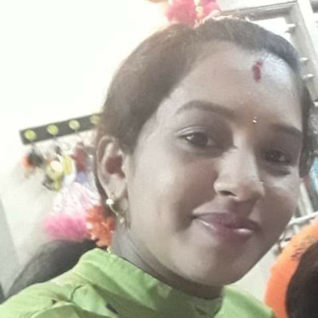 Rupa04735244's tweet photo. #NewProfilePic https://t.co/12OwJRiHrw