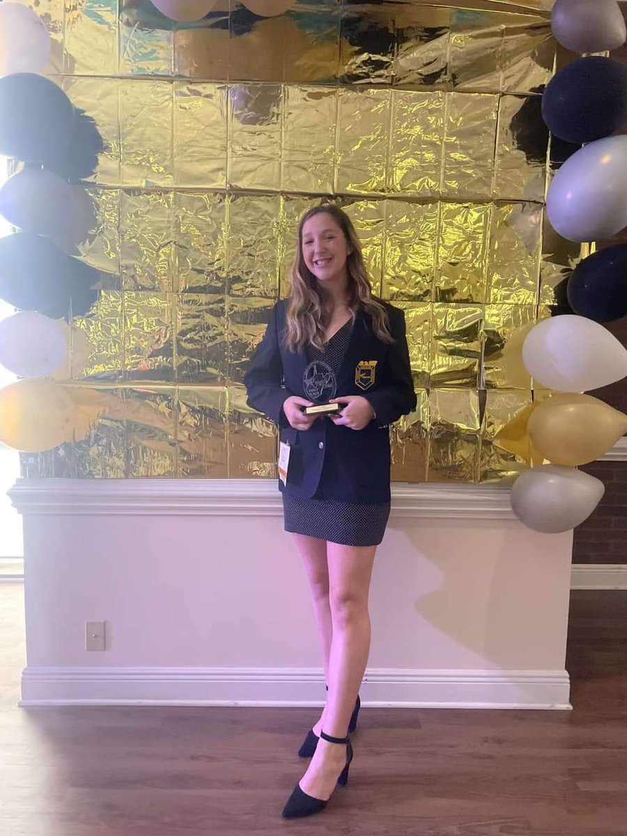 PocaDotsTF's tweet photo. Congratulations to Kendra Dunbar (@kendra_jade611)! 1st place at the State FBLA conference for Introduction to Public Speaking. Kenny is headed to Chicago for Nationals! Kendra throws Shotput and Discus for the Dots and is also the Ace Pitcher for the Softball Team! #GoDots !!! https://t.co/0utAE8SXHP