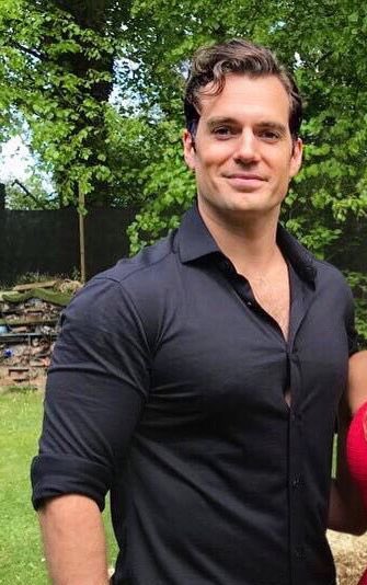 henry cavill shirt