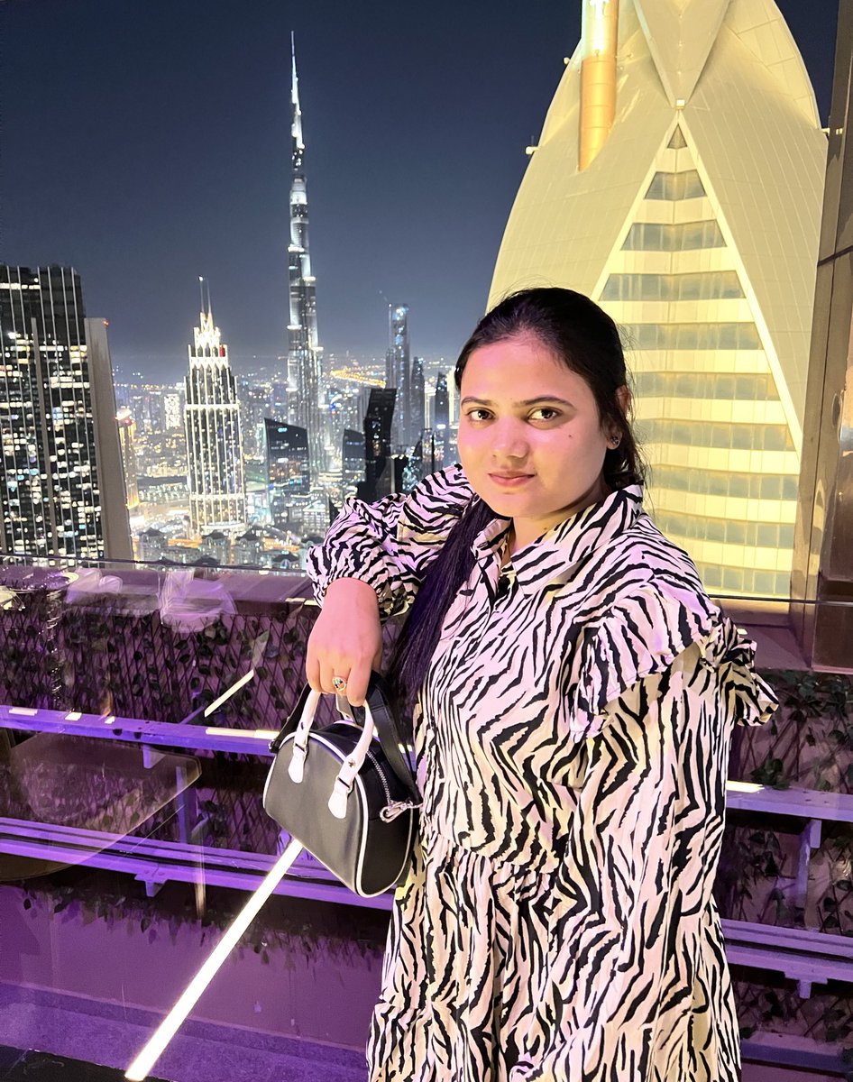 earnwithsapna's tweet photo. Let’s enjoy the most happening place before I get something for you Guys from tomorrow’s World Blockchain Event.

#DubaiCryptoExpo2022 https://t.co/NwNgVPOtQW